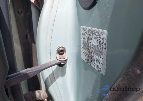 2000 Jaguar S-Type 3.0L V6 from USA, damaged, VIN SAJDA01C8YFL75538